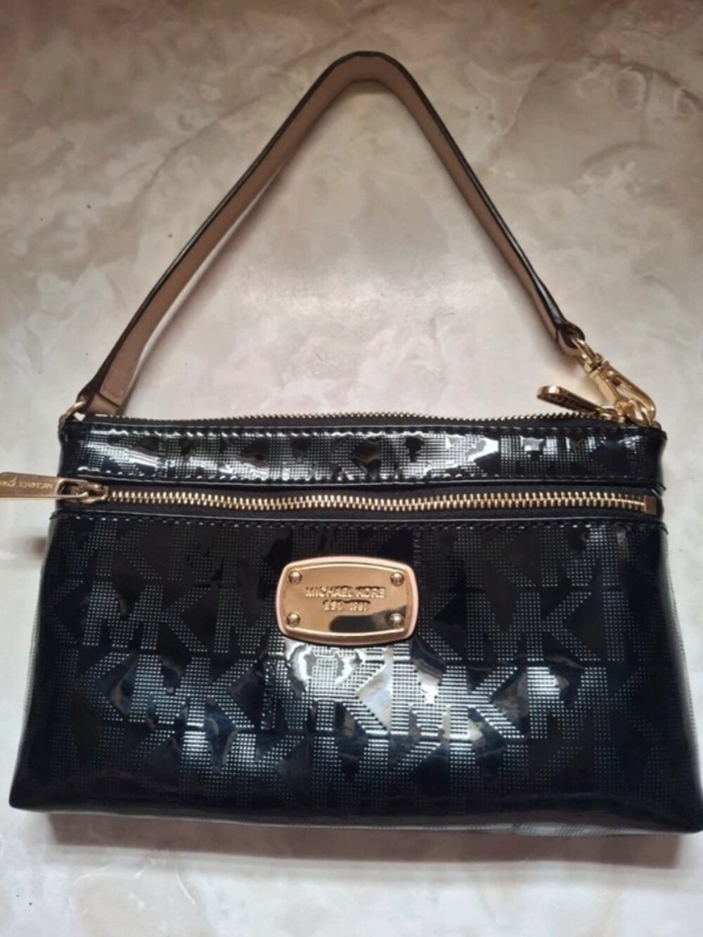 Michael Kors wristlet